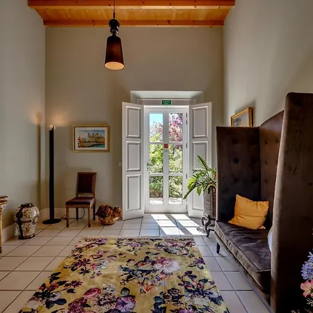 Luxury Boutique Vista Do Vale 住宿加早餐酒店 托马尔